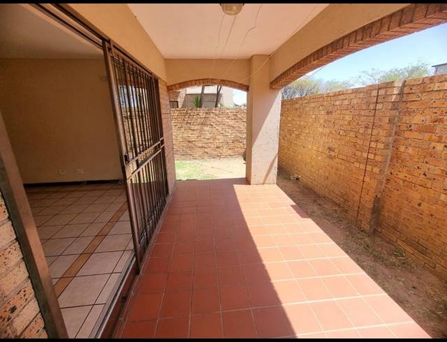 3 BEDROOM APARTMENT FOR SALE IN ERAND GARDENS